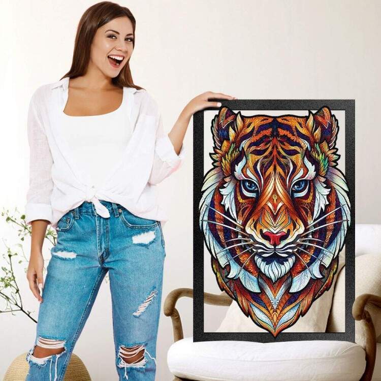 Quadro Decorativo Vazado de MDF Tigre com Detalhes