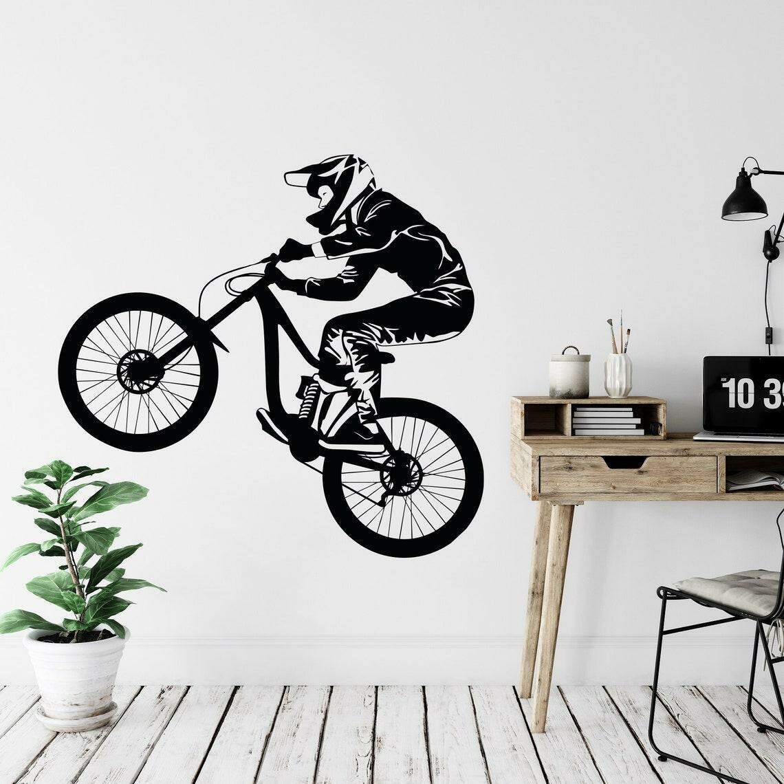 Adesivo de Parede Ciclista Empinando na A��o