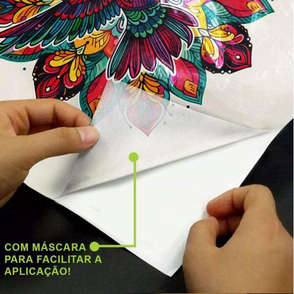 Adesivo de Parede Beija Flor Colorido em Mandala