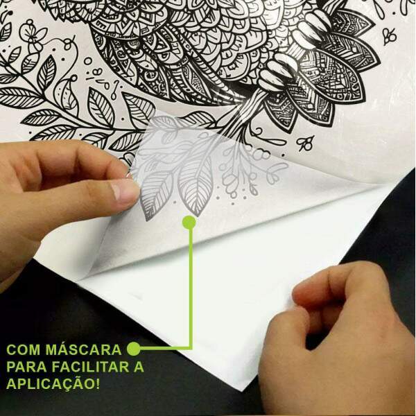 Adesivo de Parede Coruja Mandala Detalhada em Preto e Branco