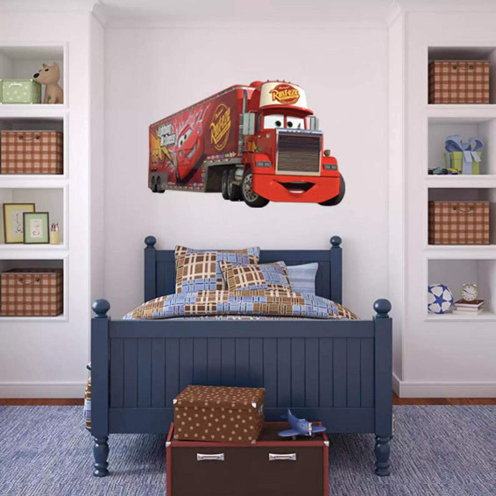 Adesivo de Parede Carros: Mack e McQueen