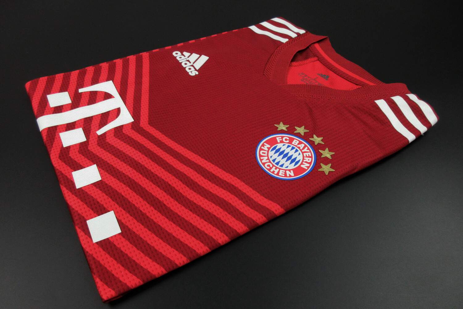 Camisa do Bayern de Munique Home Versão Jogador 2021/2022 MG CAMISAS FUTEBOL Camisa do Bayern de Munique Home Versão Jogador 2021/2022 MG CAMISAS FUTEBOL