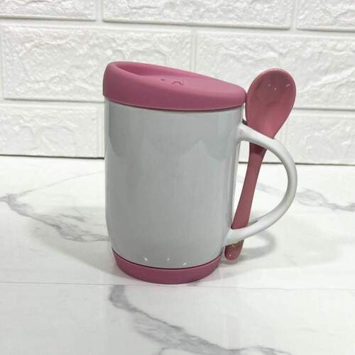 CANECA EM CERMICA COM TAMPA E BASE EM SILICONE COM COLHER - ROSA