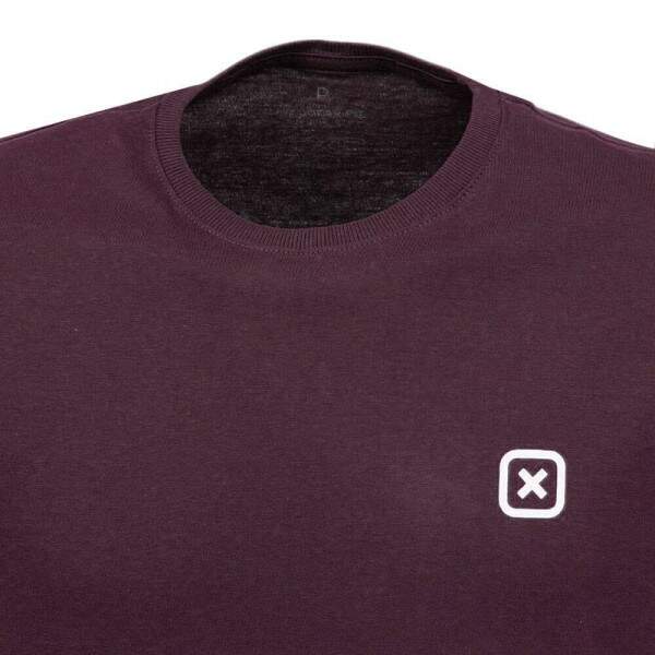 Camiseta Masculina Vinho TXC 38244