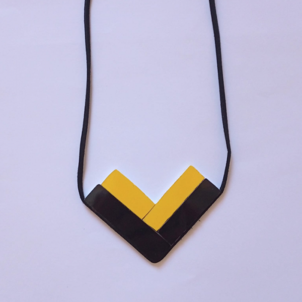 Colar Danbia - Preto e Amarelo