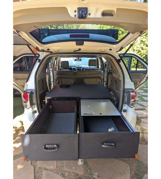 Sistema Camper Moobi Clssico - Hilux SW4 2006 a 2015