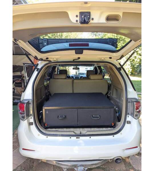 Sistema Camper Moobi Clssico - Hilux SW4 2006 a 2015