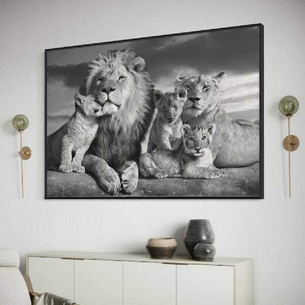 Quadro Leo Famlia de Preto e Branco com Trs Filhotes