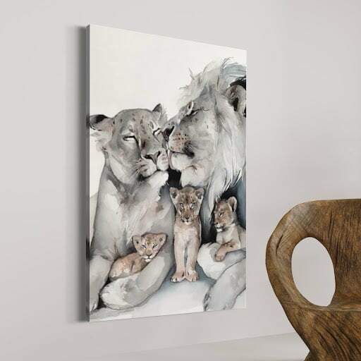 Quadro Leão e Leoa em Tons de Claros com Três Filhotes - Quadros