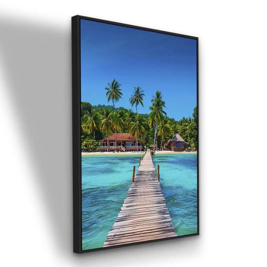 Quadro Praia Tropical com Palafita e Mar Azul Turquesa