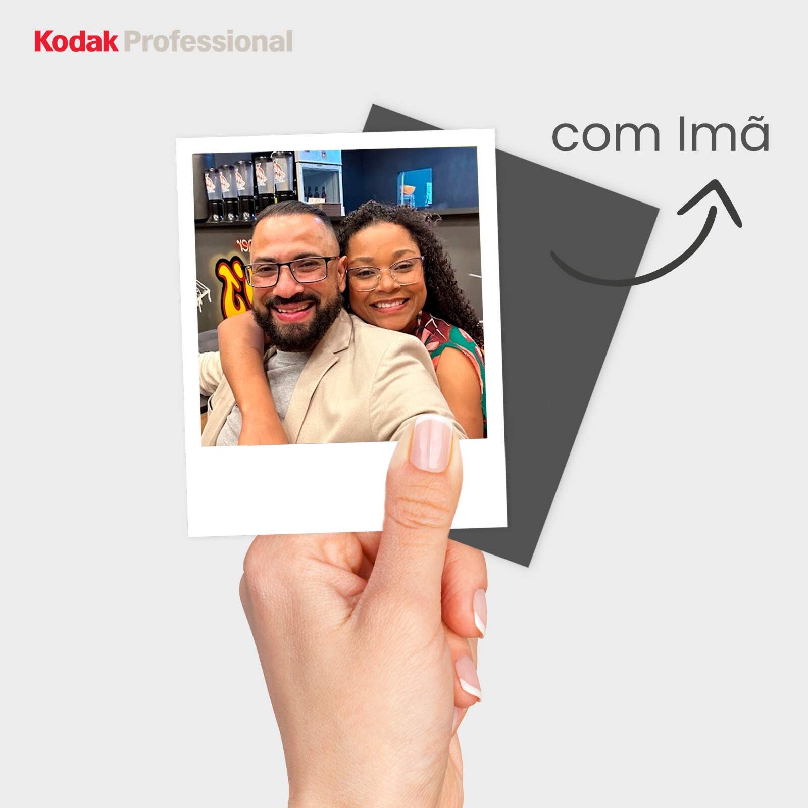Kit de 50 Fotos Retrô com Imã - Personalize Sua Decoração | FotoCity
