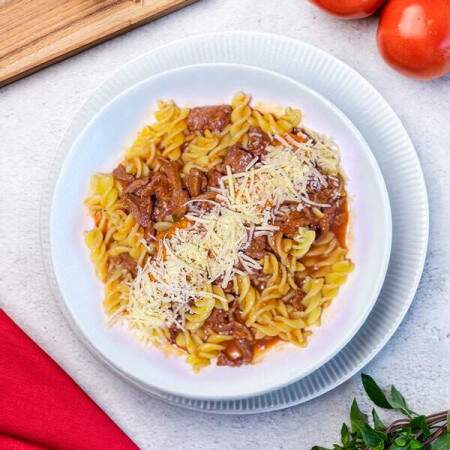 Fusilli ao Molho de Fil Mignon