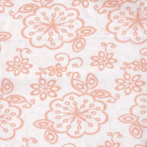Tricoline Floral Estampado estilo bordado Laise Margarida Fundo Off Peach Fuzz